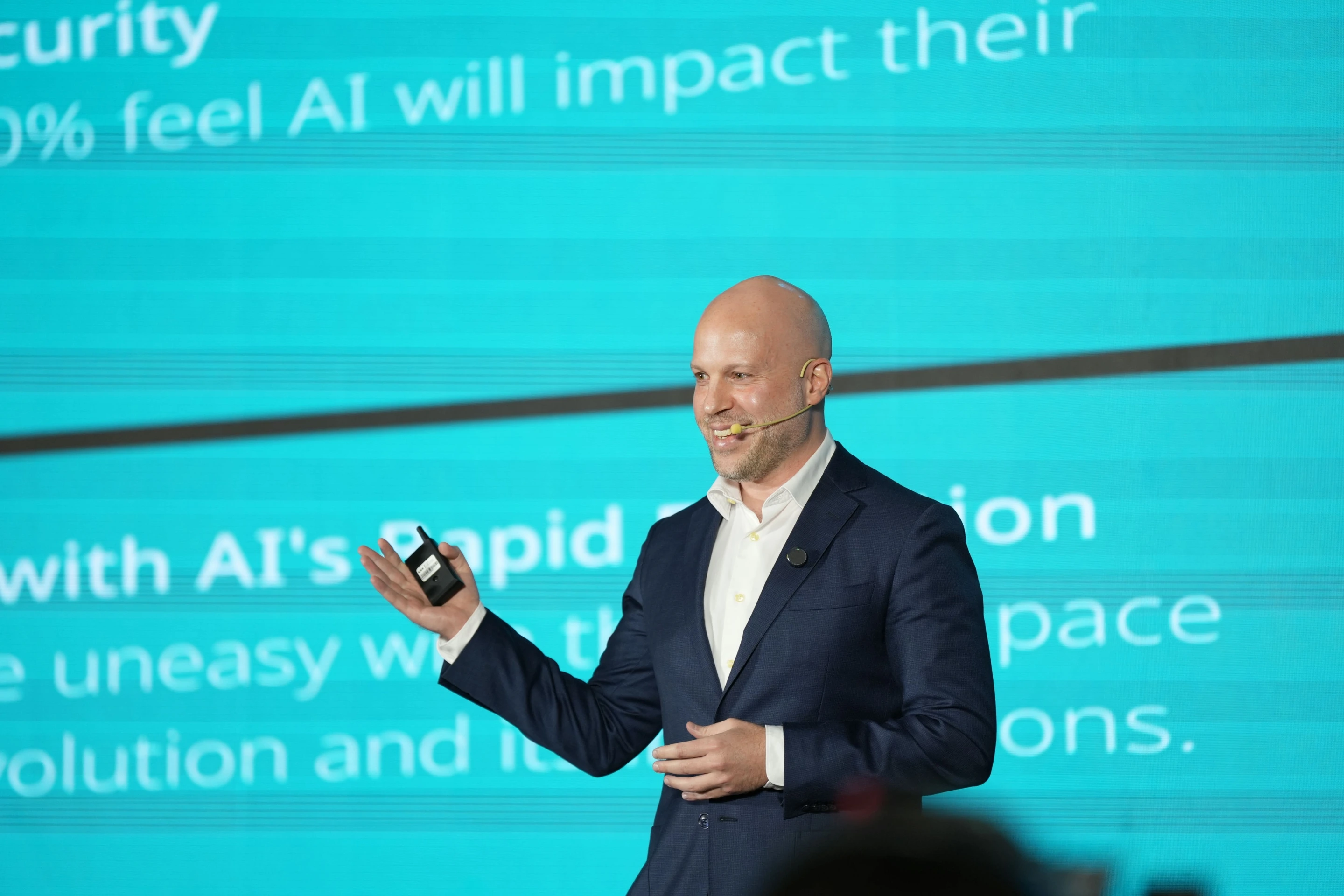 Fahed Bizzari speaking at Dubai
